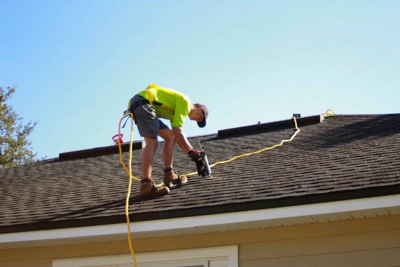 Roof Leak Repair services in Hutchinson, Kansas